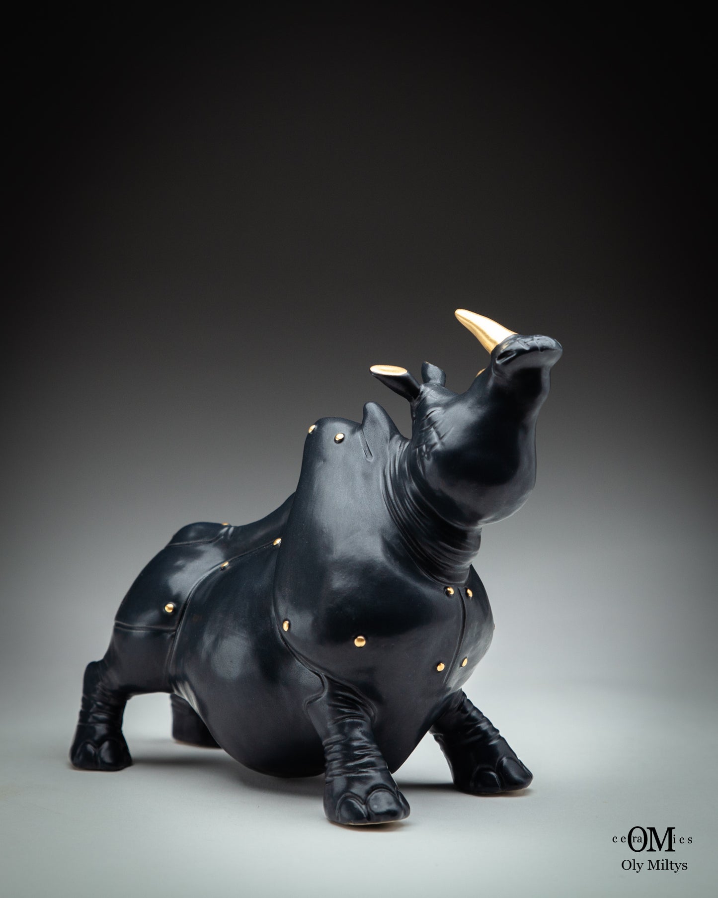 Rhino: Desert Gold
